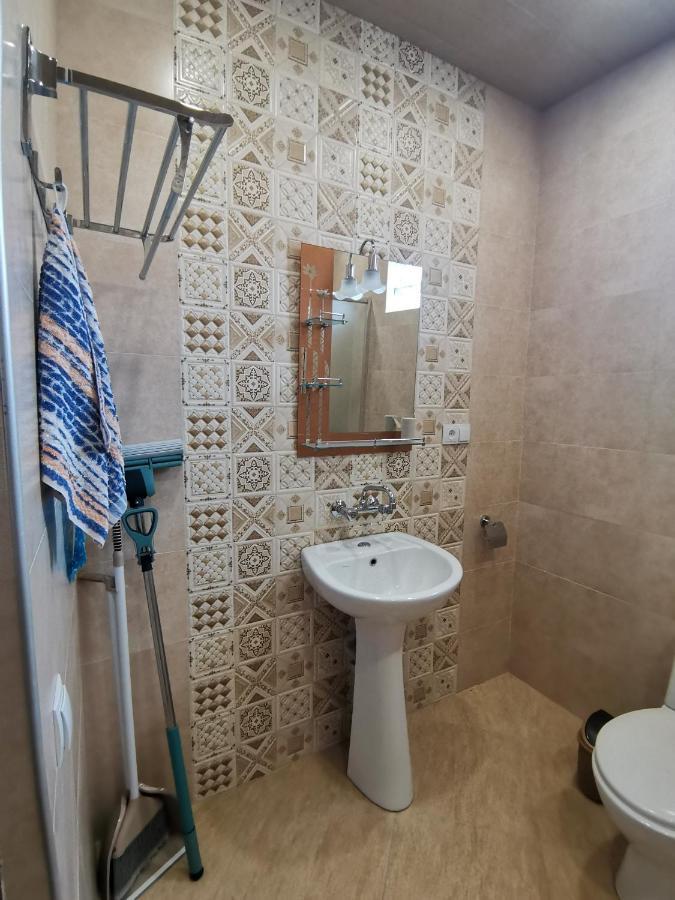 Guest House Eden Тбилиси Екстериор снимка