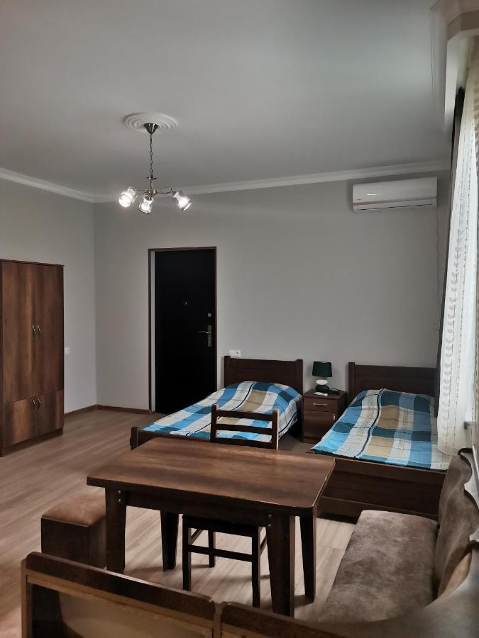 Guest House Eden Тбилиси Екстериор снимка