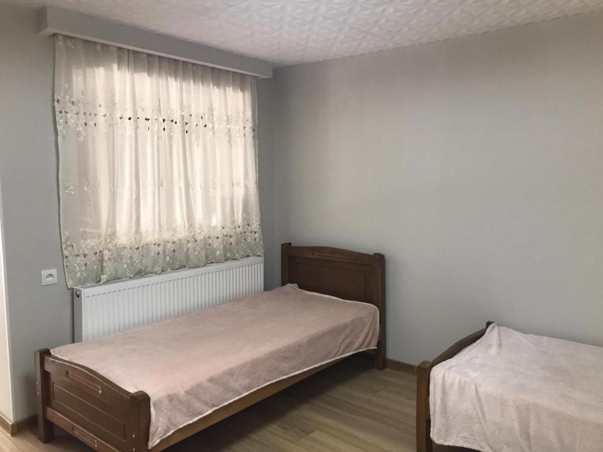 Guest House Eden Тбилиси Екстериор снимка