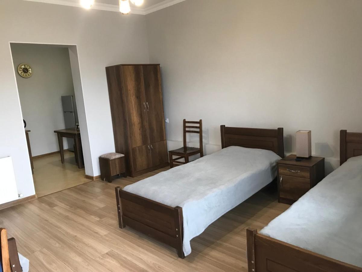 Guest House Eden Тбилиси Екстериор снимка